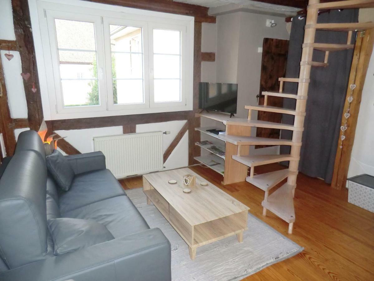 Par Ci, Par La Apartment *